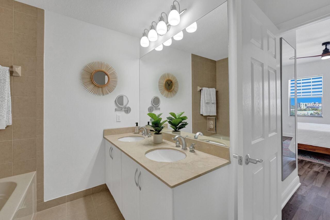 511 Lucerne Avenue, Unit 613, Lake Worth Beach, FL 33460 Photo