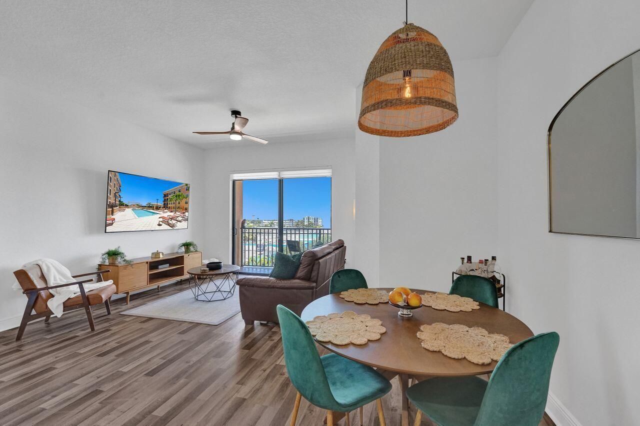 511 Lucerne Avenue, Unit 613, Lake Worth Beach, FL 33460 Photo