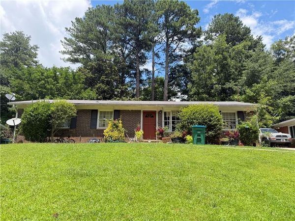 3164 Moss Oak Drive , Atlanta, GA 30340