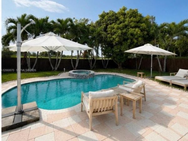 455 S Shore Dr, Miami Beach, FL 33141