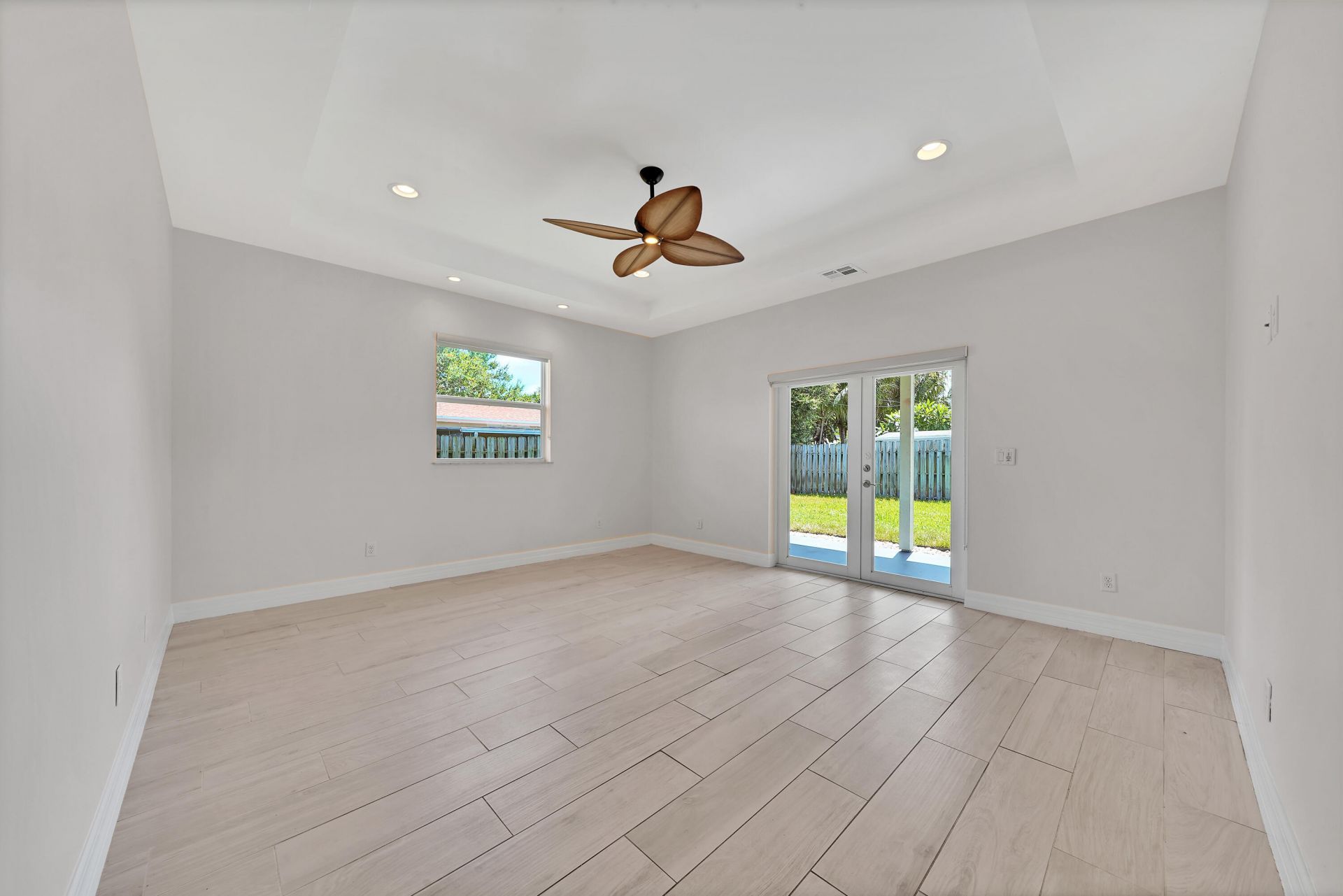 2388 E Edgewater Drive, Palm Beach Gardens, FL 33410 Photo