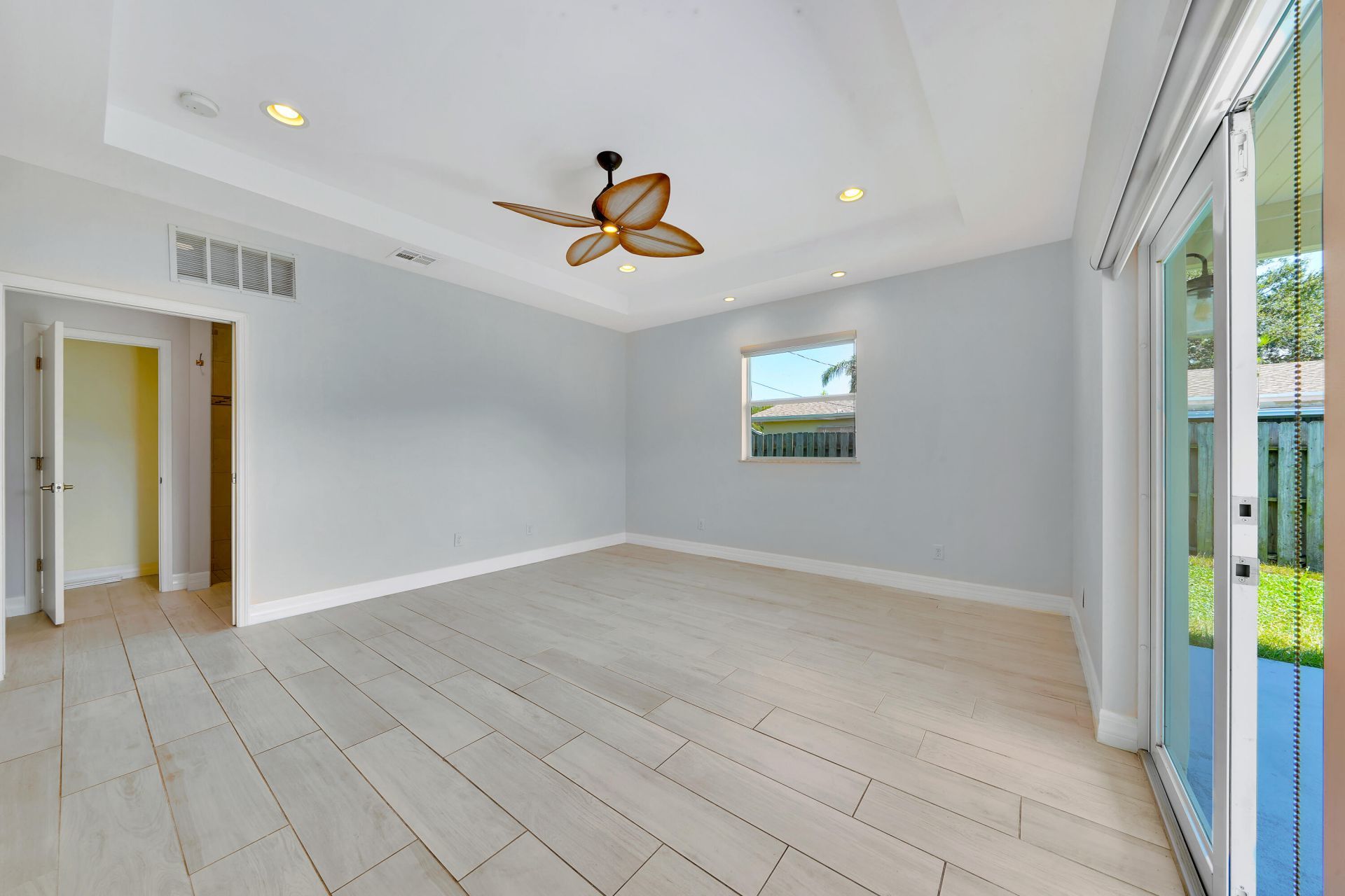 2388 E Edgewater Drive, Palm Beach Gardens, FL 33410 Photo
