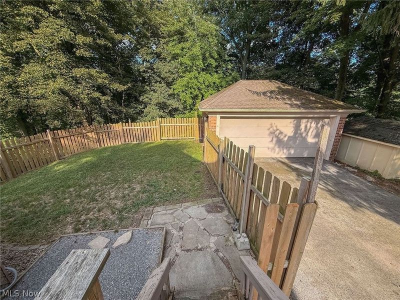 168 Poland Avenue, Struthers, OH 44471 Photo 35