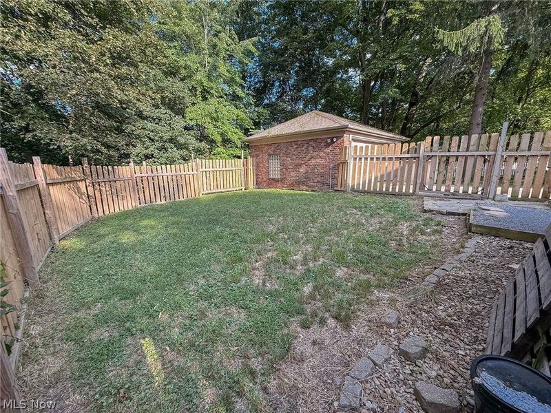 168 Poland Avenue, Struthers, OH 44471 Photo 38