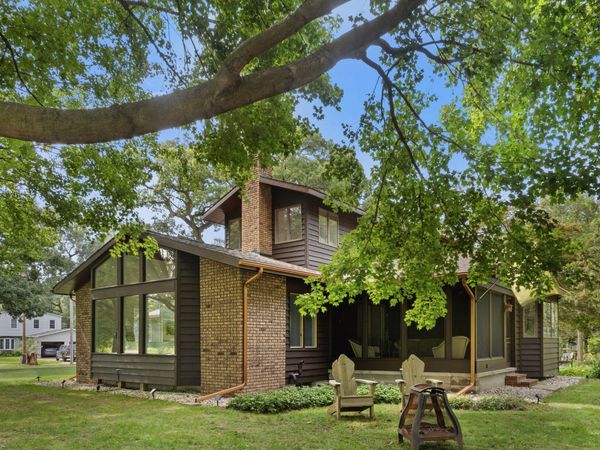 69115 Oakwood Drive, White Pigeon, MI 49099