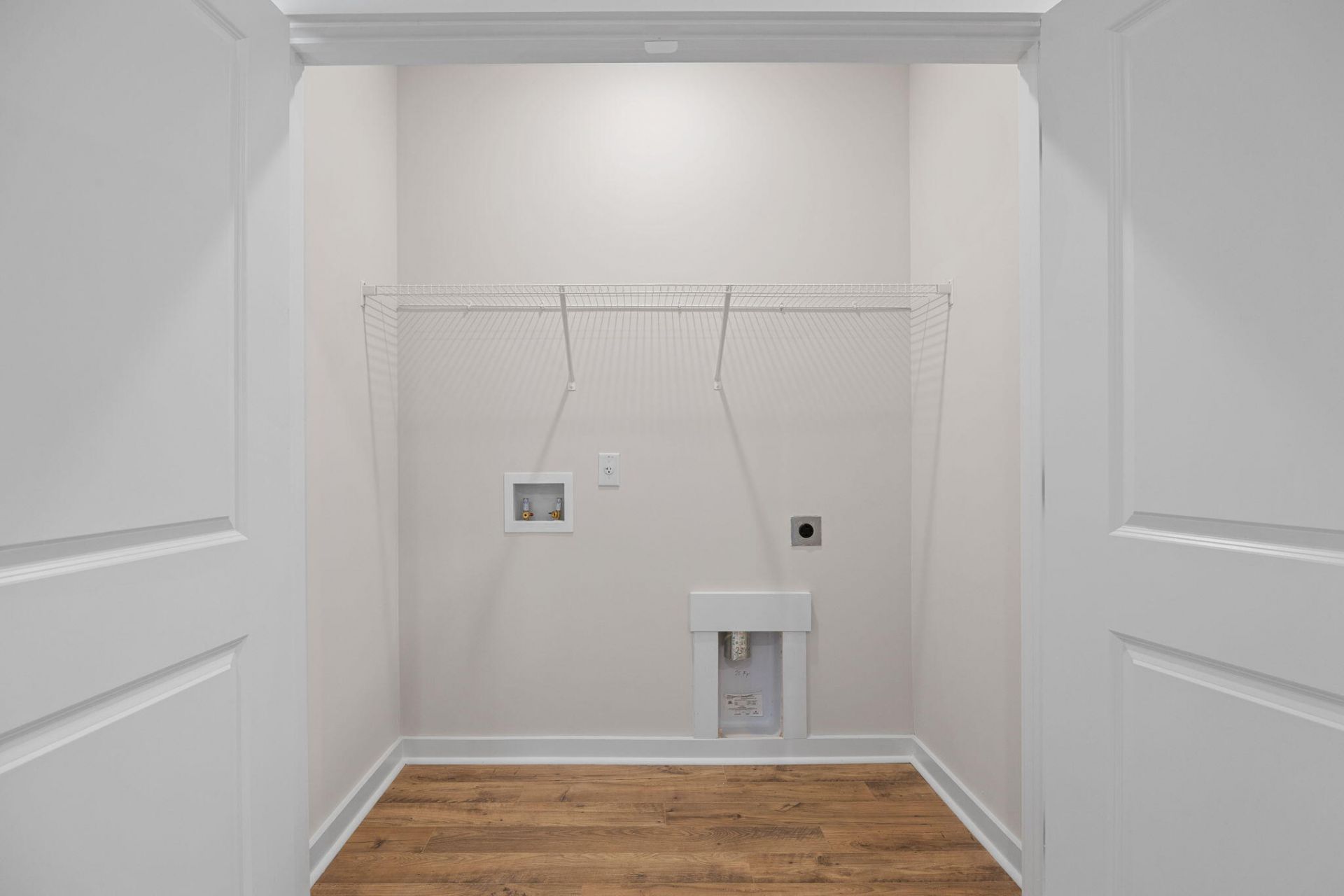 548 Scholar Way Photo 34