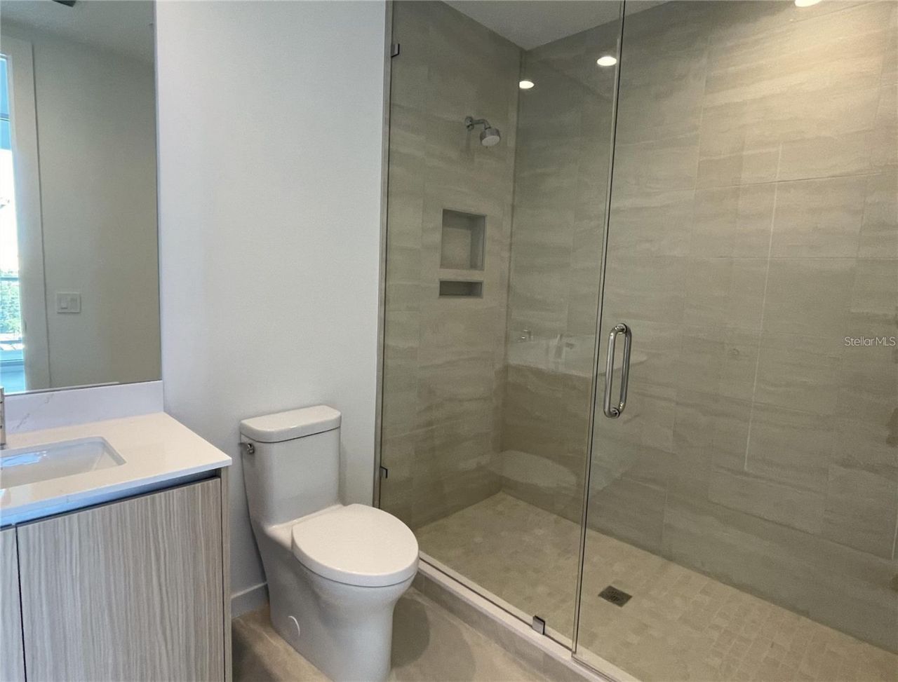 301 Quay Commons, Unit 904, Sarasota, FL 34236 Photo