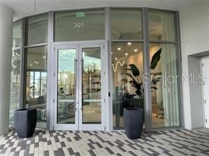 301 Quay Commons, Unit 904, Sarasota, FL 34236 Photo
