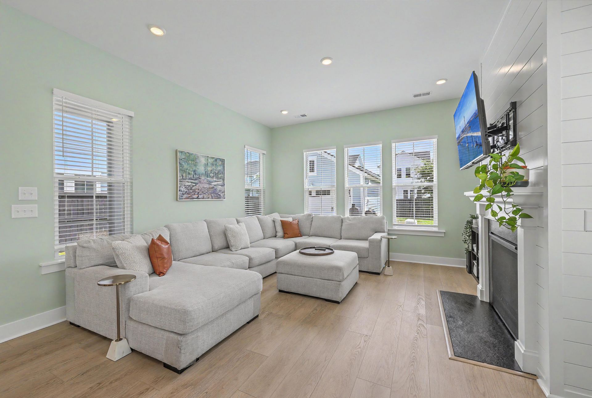 220 Orwel Street Photo 18