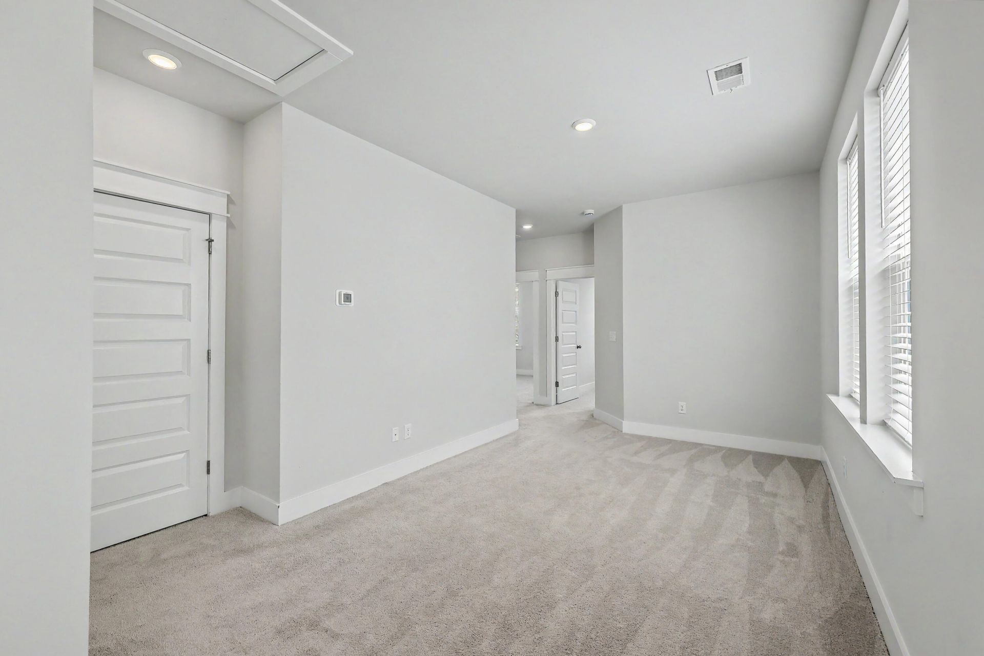 220 Orwel Street Photo 24