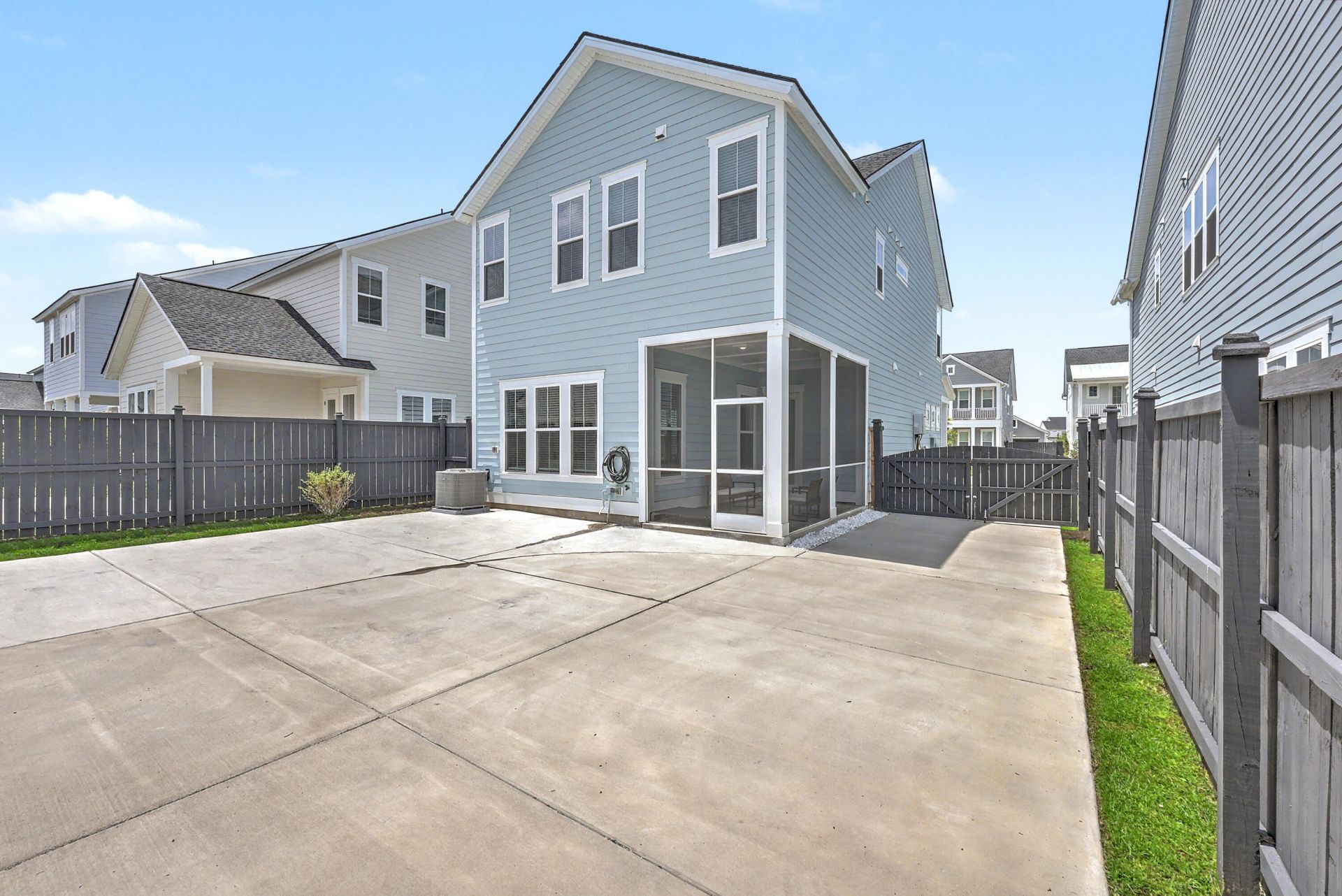 220 Orwel Street Photo 36