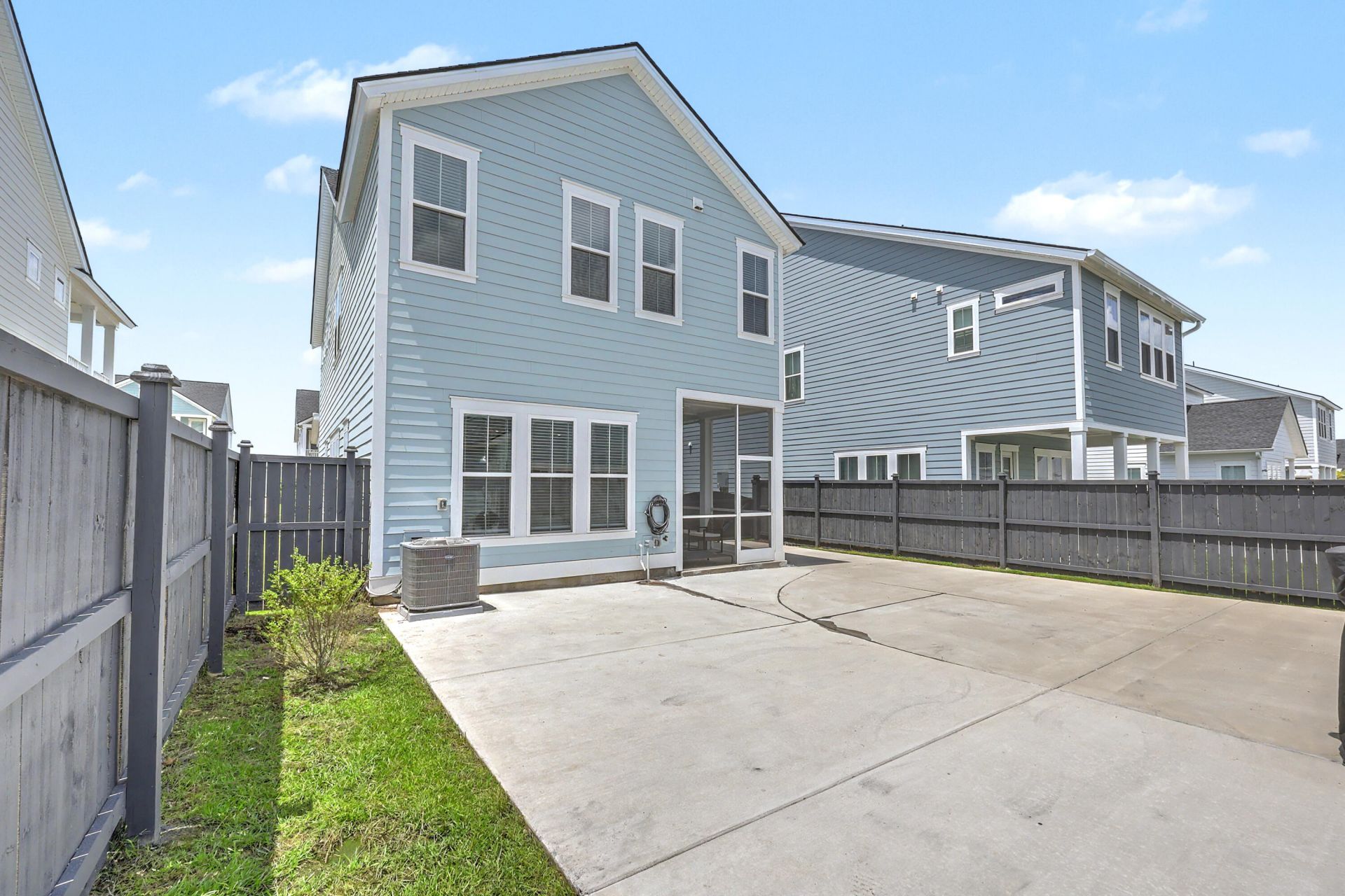 220 Orwel Street Photo 38