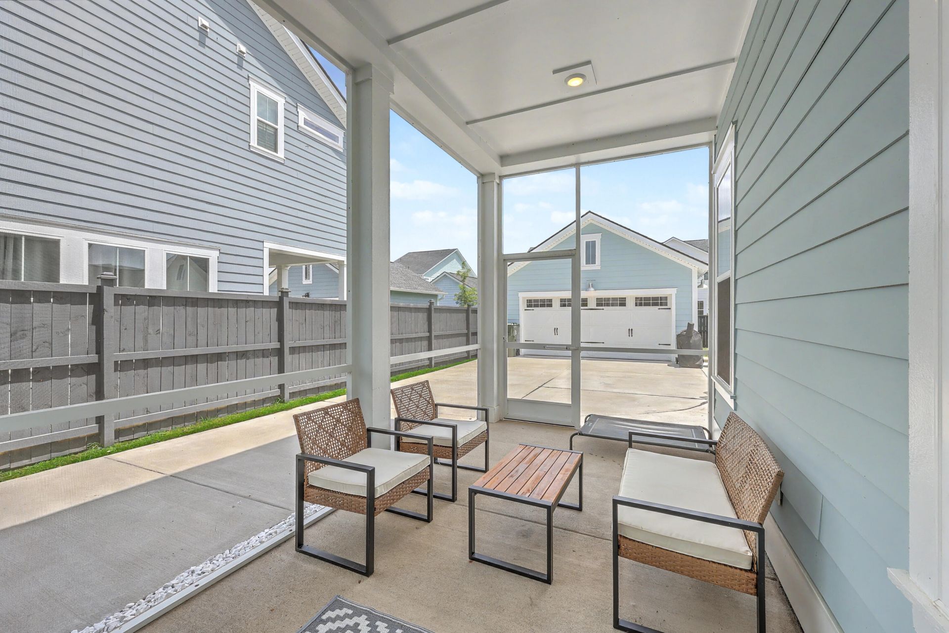220 Orwel Street Photo 6
