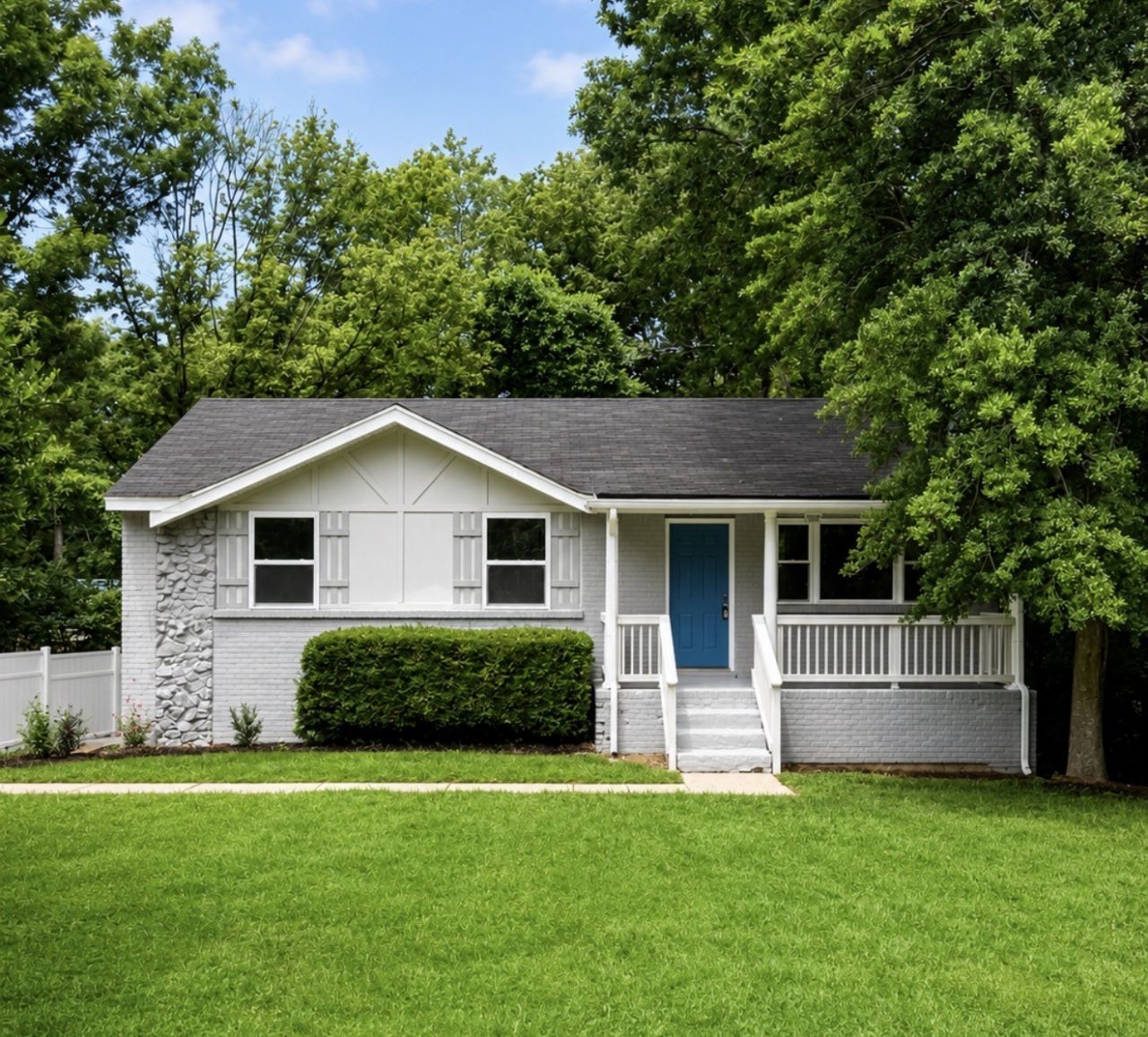 1028 Granada Rd , Ashland City, TN 37015 Main Photo