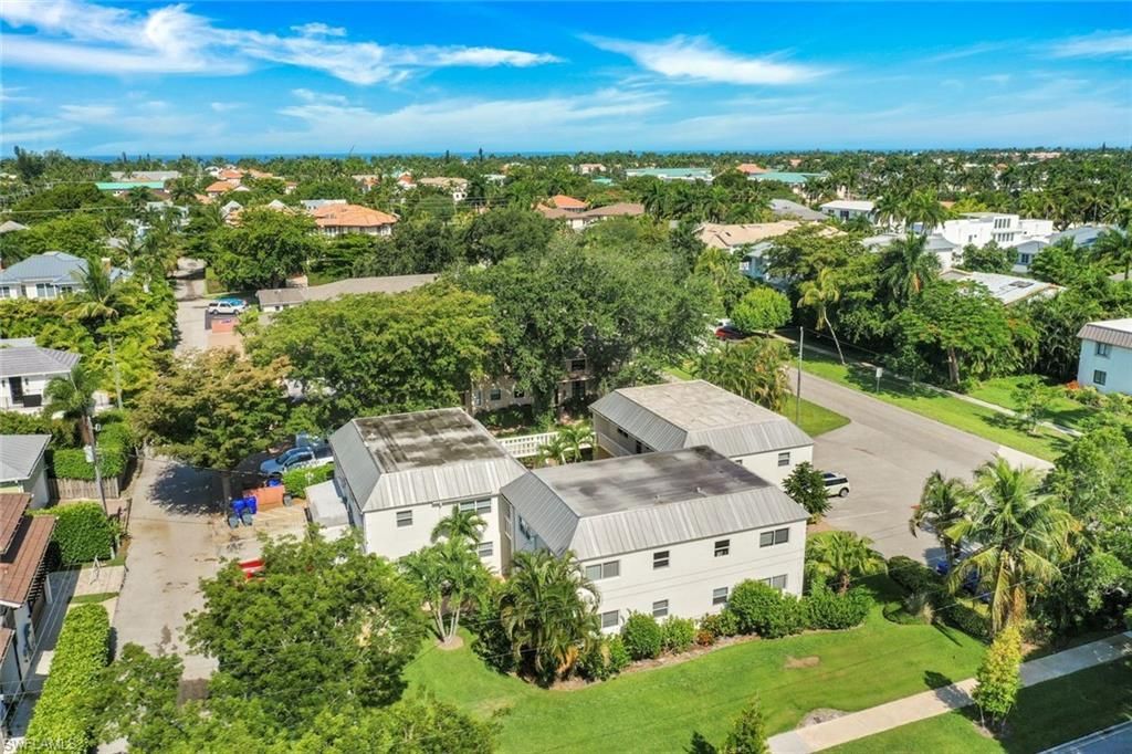 780 10th Ave S, Unit 2, Naples, FL 34102 Photo