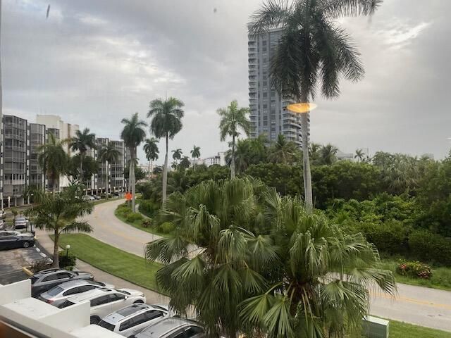 300 Diplomat Parkway, Unit 307, Hallandale Beach, FL 33009 Photo
