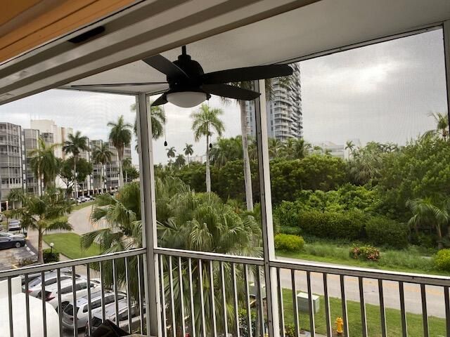 300 Diplomat Parkway, Unit 307, Hallandale Beach, FL 33009 Photo