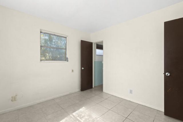 110 SW 12th Avenue, South Bay, FL 33493 Photo