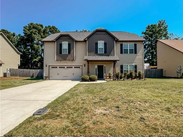 2732 Mosquera Drive, Fayetteville, NC 28306