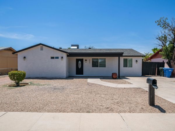 8807 W CATALINA Drive, Phoenix, AZ 85037