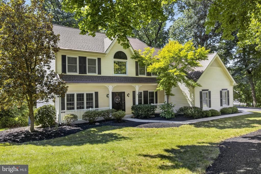 11 SULLIVAN CHASE DRIVE, AVONDALE, PA 19311