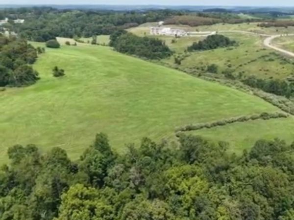 St. Clair Street , St Clairsville, OH 43950