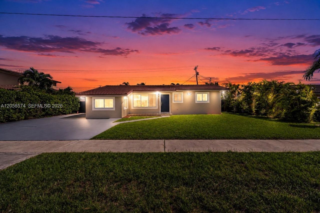 661 W 50th Pl , Hialeah, FL 33012 Photo