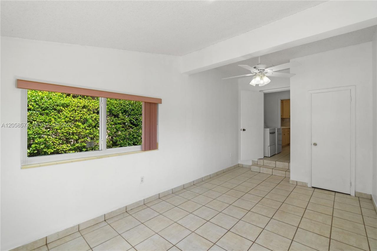 661 W 50th Pl , Hialeah, FL 33012 Photo
