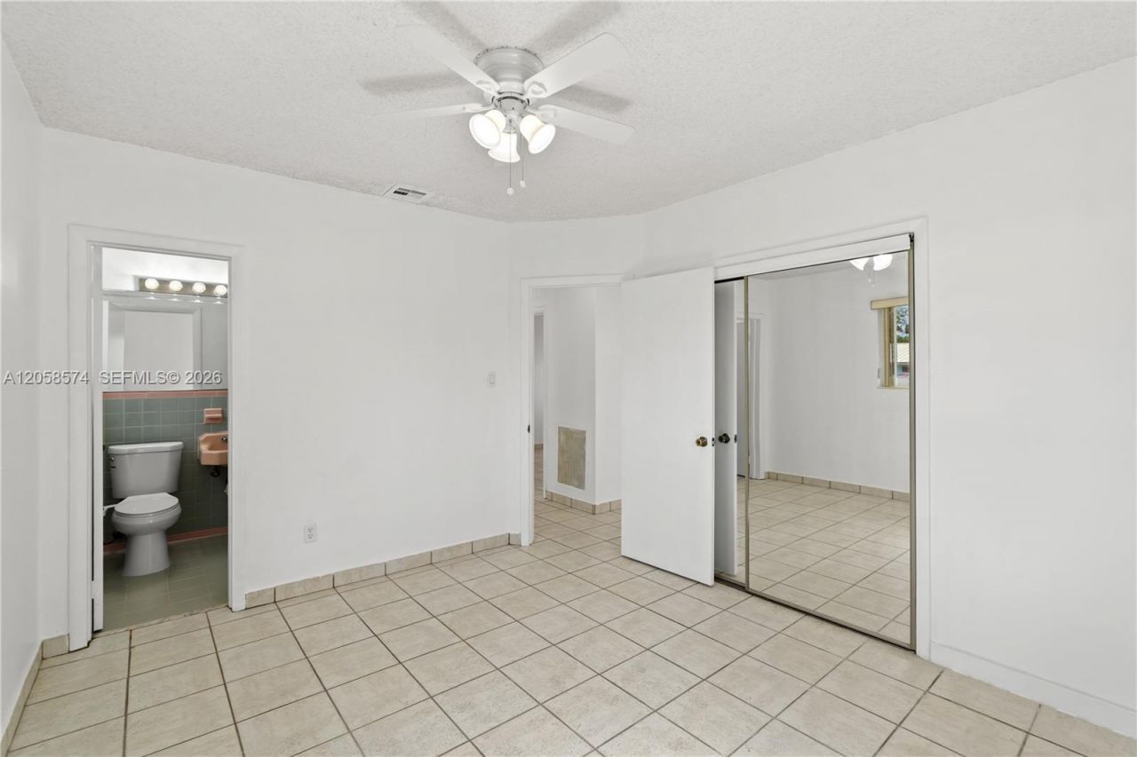 661 W 50th Pl , Hialeah, FL 33012 Photo