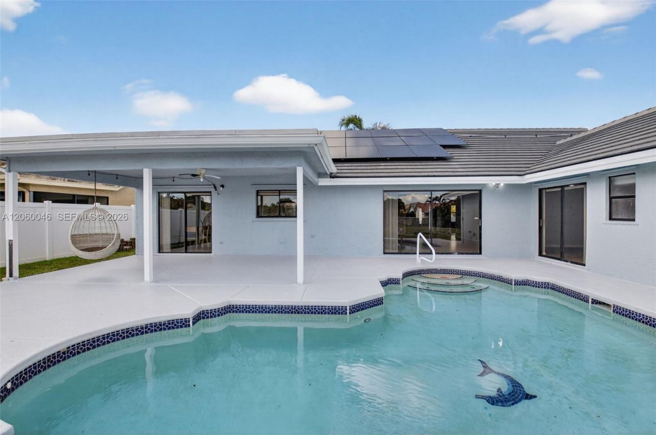 6043 Sunberry Circle , Boynton Beach, FL 33437 Photo