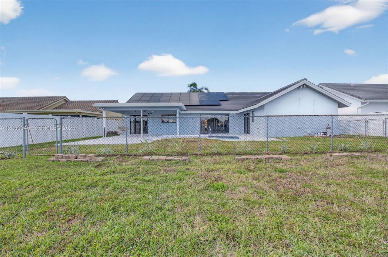 6043 Sunberry Circle , Boynton Beach, FL 33437 Photo