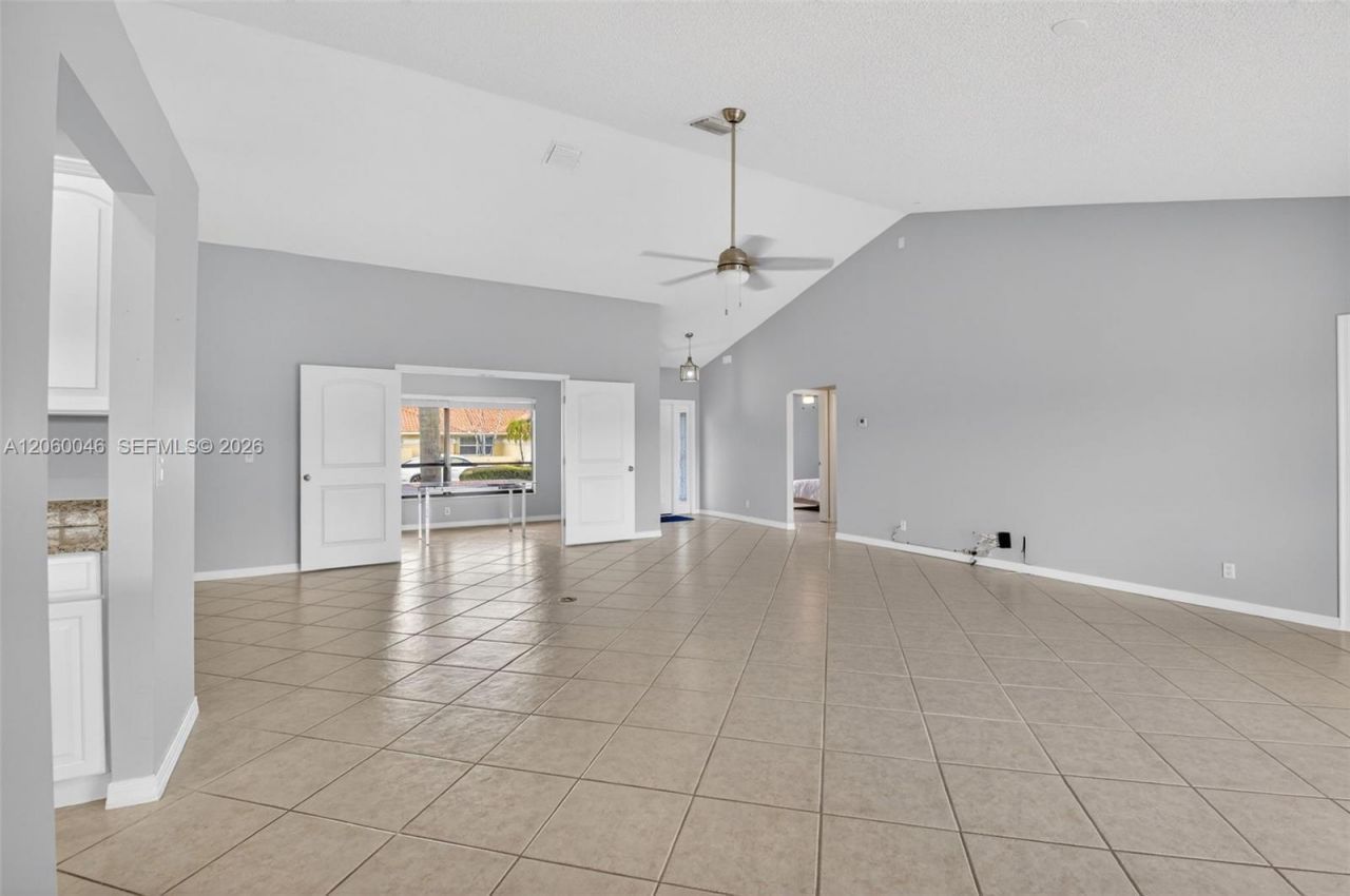 6043 Sunberry Circle , Boynton Beach, FL 33437 Photo