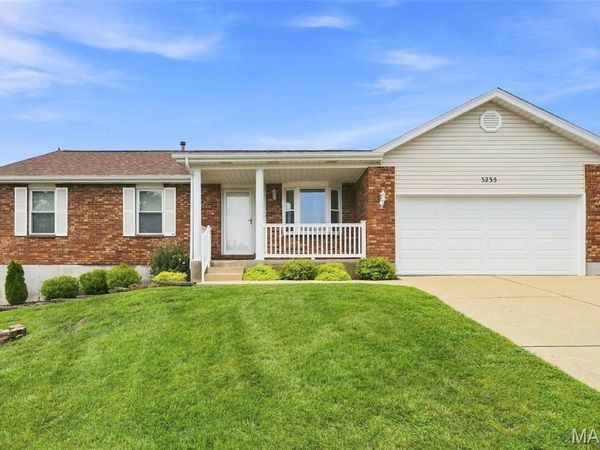 3235 Rosedale Drive, Arnold, MO 63010
