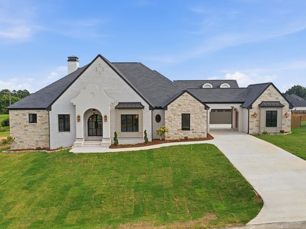 5 Taryn Trail , Greenbrier, AR 72058