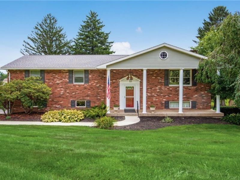 2700 Stanway Drive, Zanesville, OH 43701 Photo 1