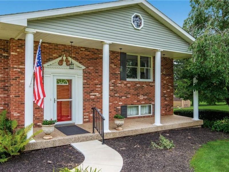 2700 Stanway Drive, Zanesville, OH 43701 Photo 4