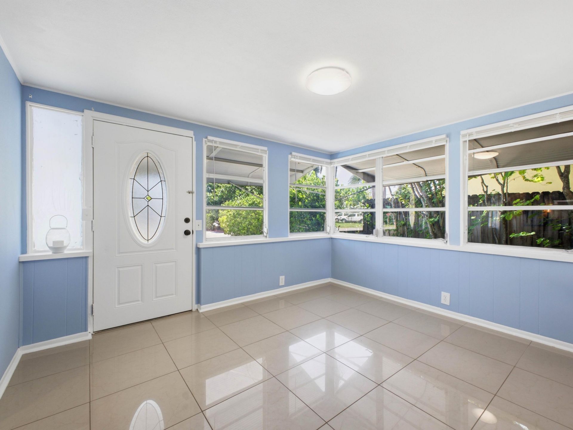 370 Orange Way, West Palm Beach, FL 33405 Photo