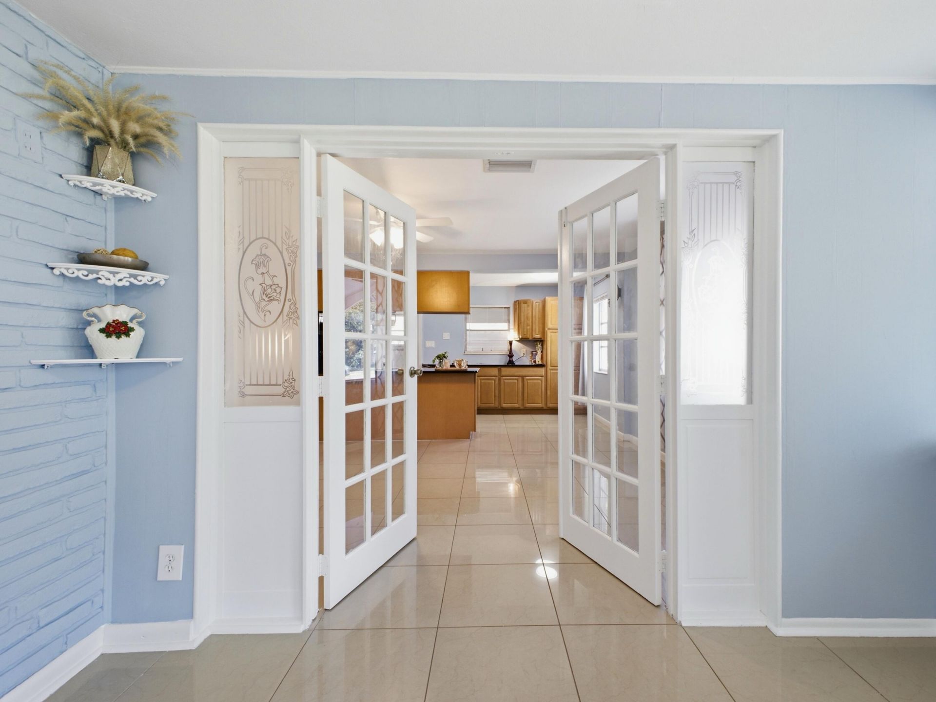 370 Orange Way, West Palm Beach, FL 33405 Photo
