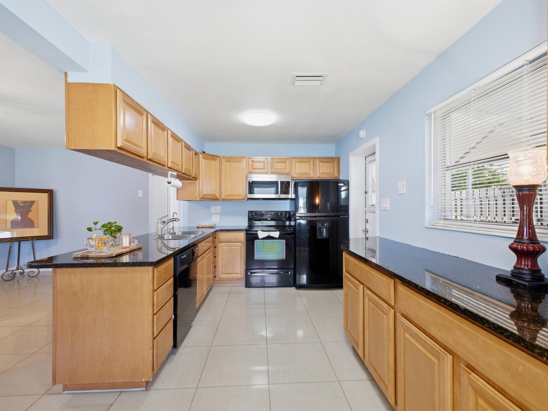 370 Orange Way, West Palm Beach, FL 33405 Photo