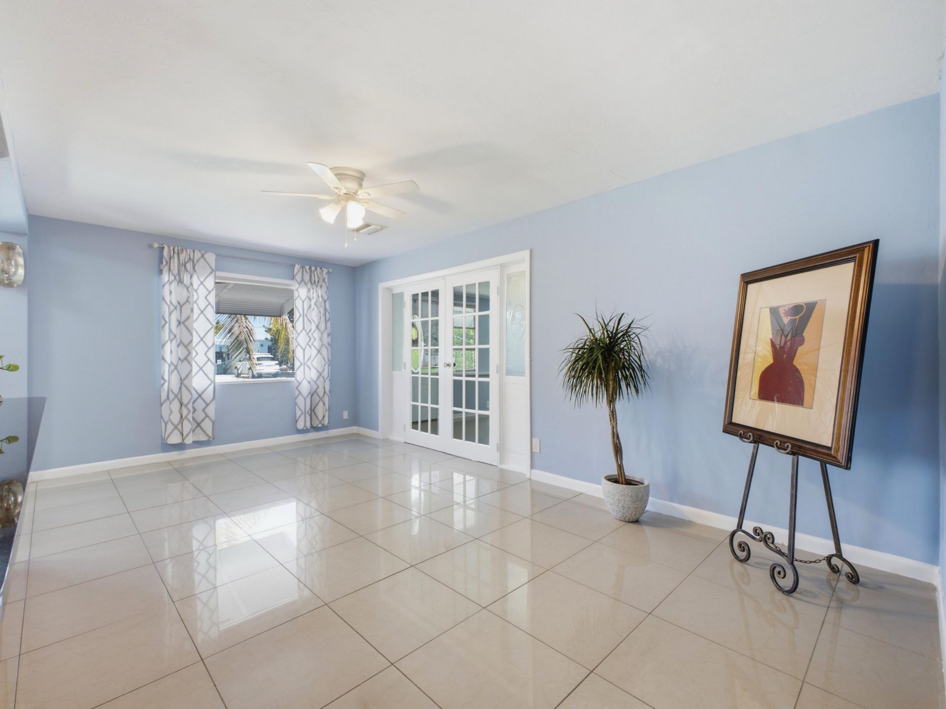 370 Orange Way, West Palm Beach, FL 33405 Photo