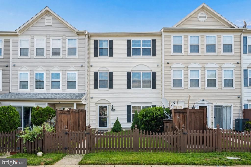 4967 Clarendon Terrace, Frederick, MD 21703 Main Photo