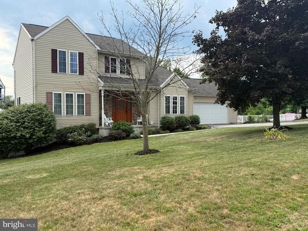 975 YELLOW HILL ROAD, BIGLERVILLE, PA 17307