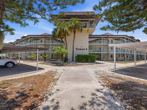 4678 MARINE PARKWAY , Unit 105, NEW PORT RICHEY, FL 34652