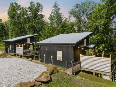 883 & 885 Booth Ridge Road, Rogers, KY 41365