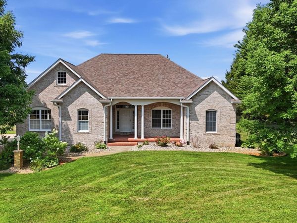5097 N Village Drive, Leesburg, IN 46538