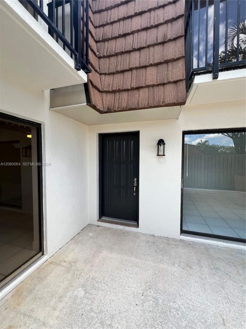 9105 SW 19th Pl, Unit A, Davie, FL 33324 Photo