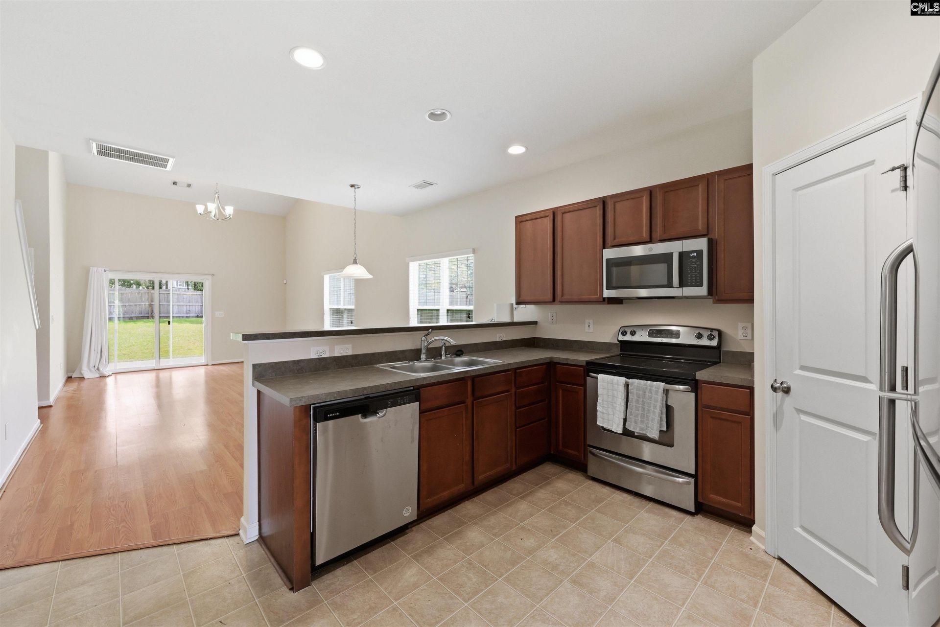 260 Kenmore Park Drive  Photo 10