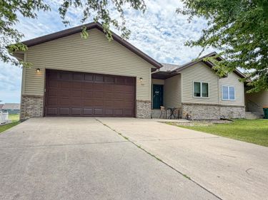 712 W Main Street, Arlington, MN 55307