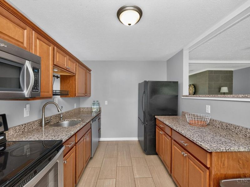 706 Osage Trail, Milford, OH 45150 Photo 14