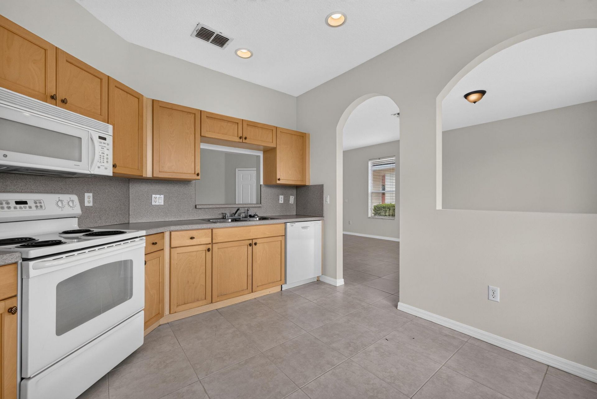 9810 SW Eastbrook Circle, Port Saint Lucie, FL 34987 Photo